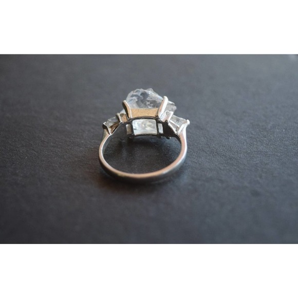 alternative raw diamond engagement ring raw crystal size 4 5 6 7 8 8 9 1… - Picture 5 of 5